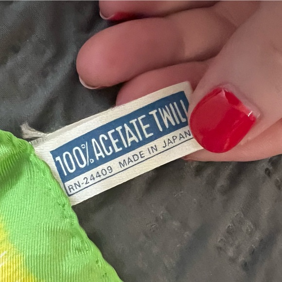 Green and yellow Tie Dye scarf or wild rag - Picture 3 of 6